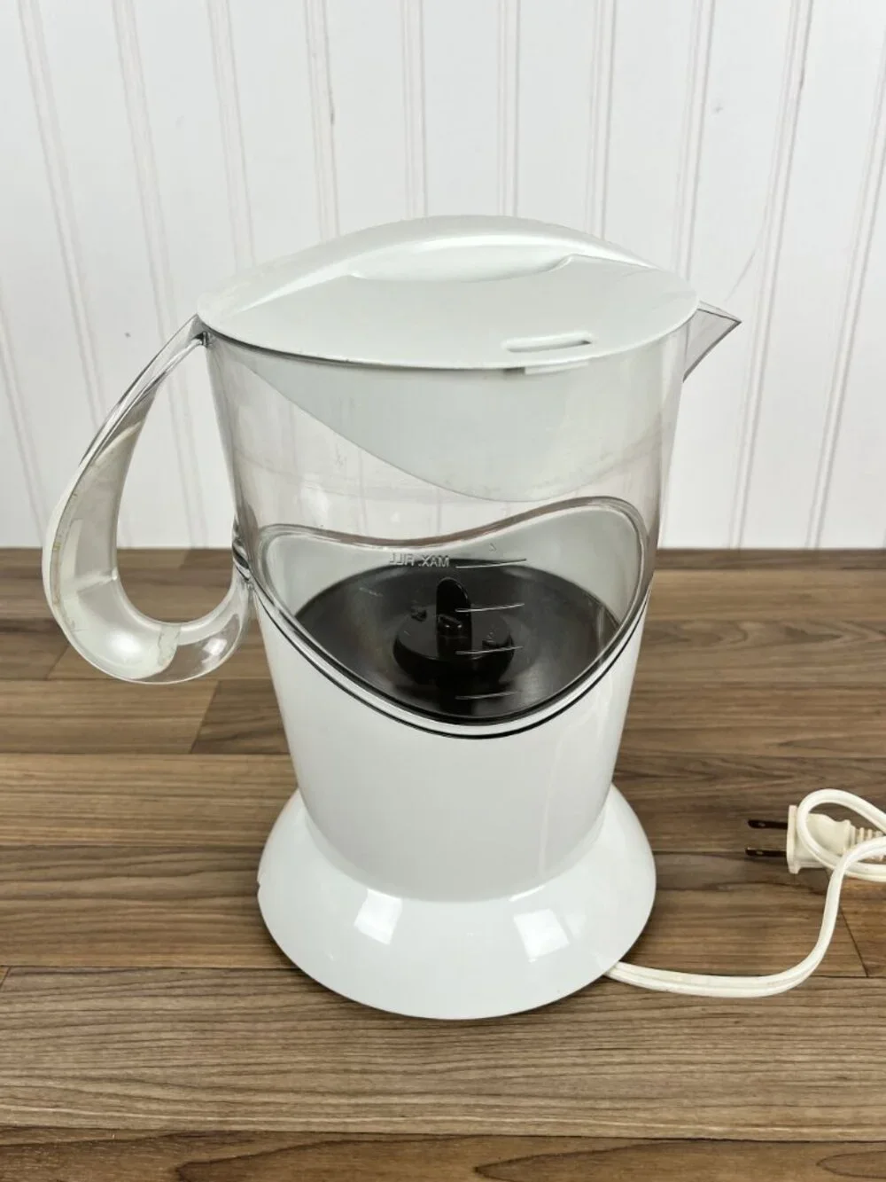 Mr. Coffee Cocomotion Hot Chocolate Hot Cocoa Maker 4 Cup HC4